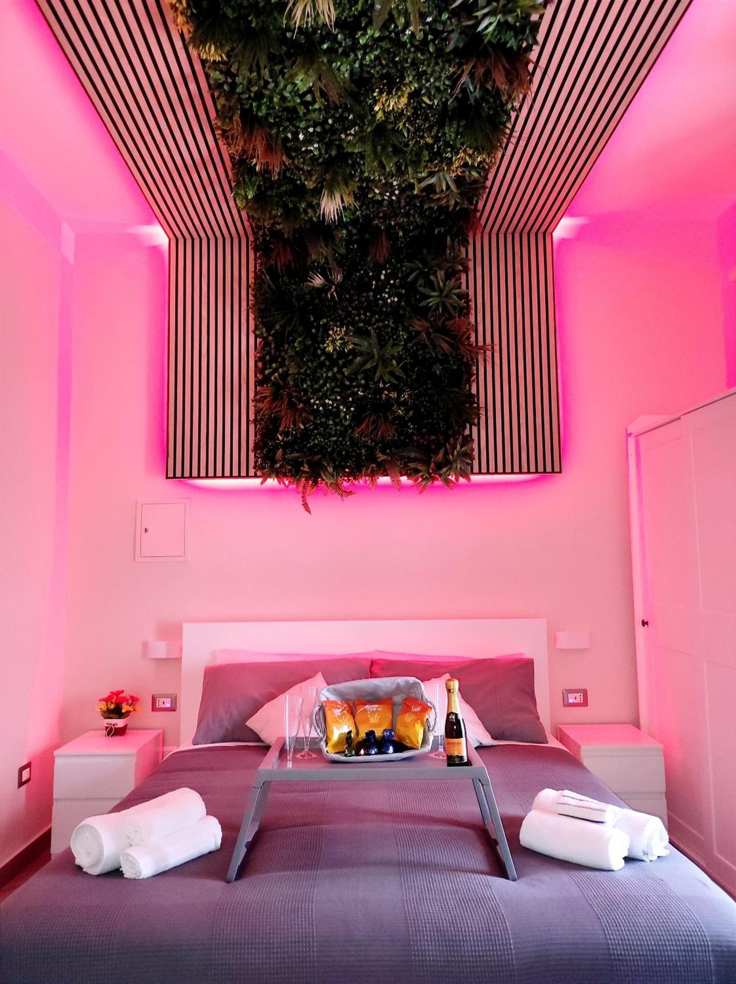 Tropical Holiday House คาตาเนีย ภายนอก รูปภาพ